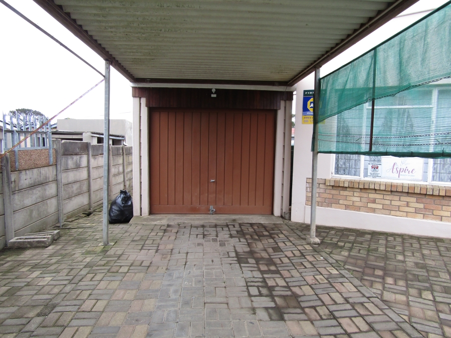 4 Bedroom Property for Sale in Humansdorp Eastern Cape